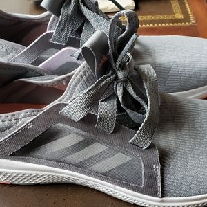 Adidas Bounce Edge Lux running shoes